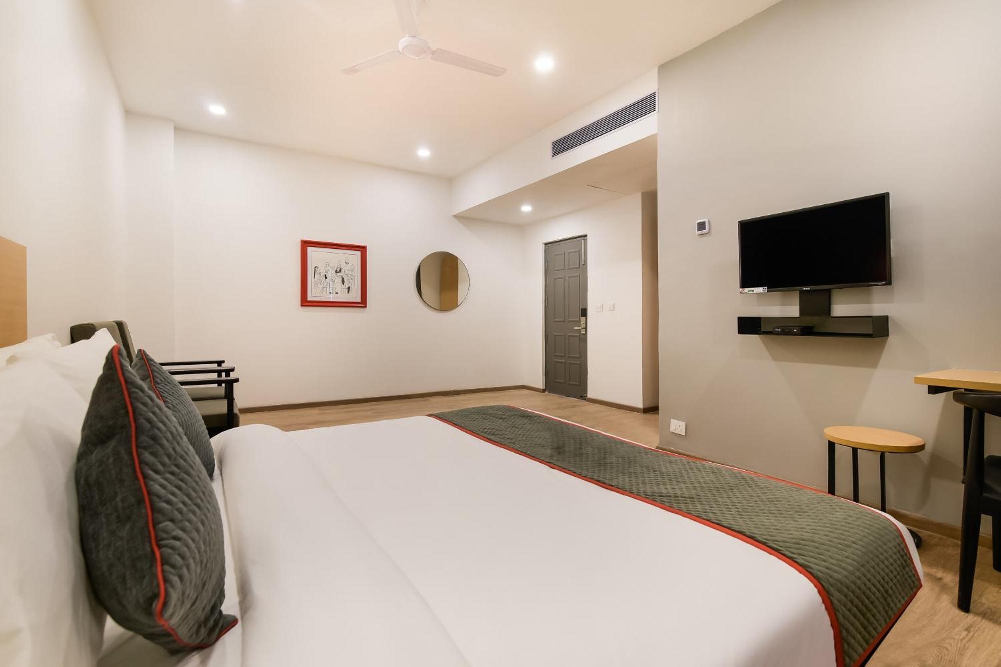 Townhouse The Awadh Airport Near Chaudhary Charan Singh International Airport Hotel Bijnaur Exterior photo